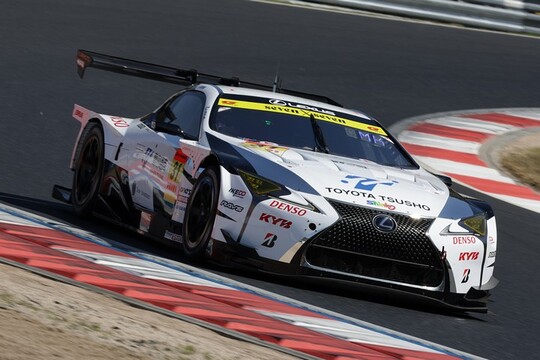 GT300クラス予選3位はapr LC500h GT(小高一斗/小山美姫) GT300クラス予選3位はapr LC500h GT(小高一斗/小山美姫)