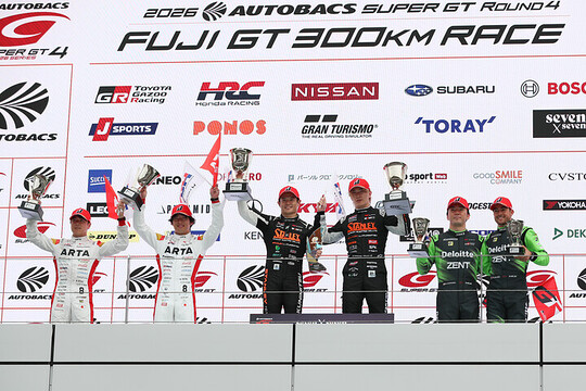 GT500クラス：表彰式