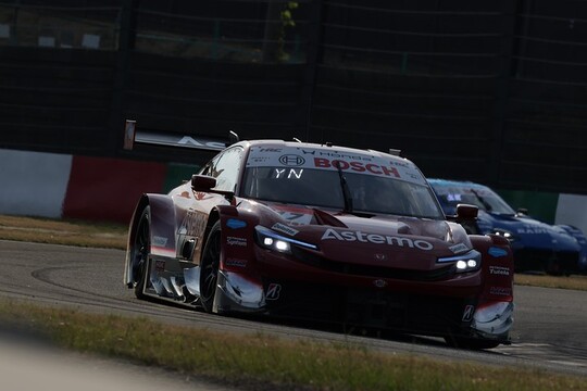 GT500クラスポールポジションはAstemo HRC PRELUDE-GT（塚越広大／野村勇斗）