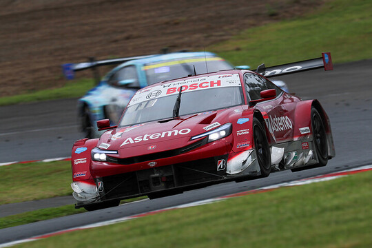 GT500クラス優勝はAstemo HRC PRELUDE-GT(塚越広大/野村勇斗) GT500クラス優勝はAstemo HRC PRELUDE-GT(塚越広大/野村勇斗)