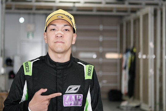 FJ1500:優勝した伊藤駿(ZAP SPEED KK-F) FJ1500:優勝した伊藤駿(ZAP SPEED KK-F)