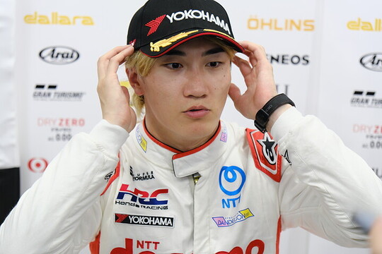 予選記者会見:3位の牧野任祐(DOCOMO TEAM DANDELION RACING) 予選記者会見:3位の牧野任祐(DOCOMO TEAM DANDELION RACING)