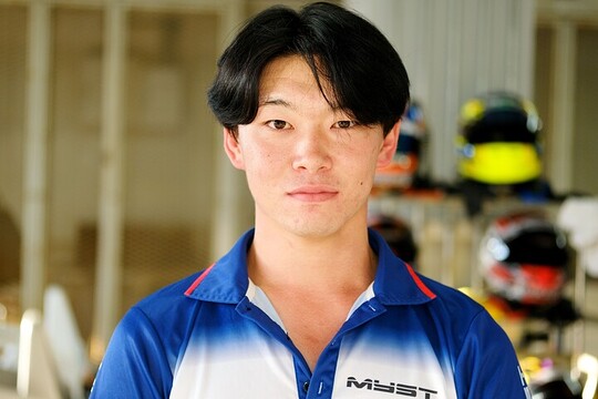 FJ1500:予選2位の永原蒼翔(ピットワークながはら/MYST) FJ1500:予選2位の永原蒼翔(ピットワークながはら/MYST)