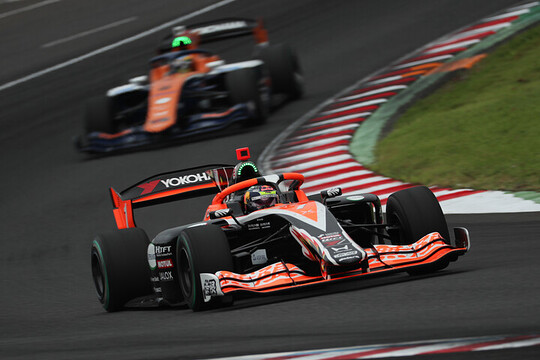決勝2位は岩佐歩夢(AUTOBACS MUGEN SF23) 決勝2位は岩佐歩夢(AUTOBACS MUGEN SF23)