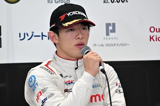 決勝記者会見:2位の太田格之進(DOCOMO TEAM DANDELION RACING) 決勝記者会見:2位の太田格之進(DOCOMO TEAM DANDELION RACING)