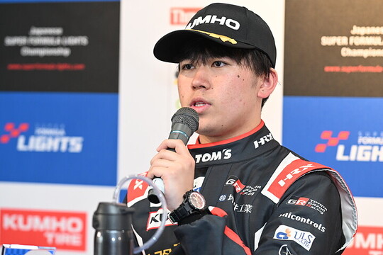 決勝記者会見：決勝2位の梅垣清（TOM\'S）