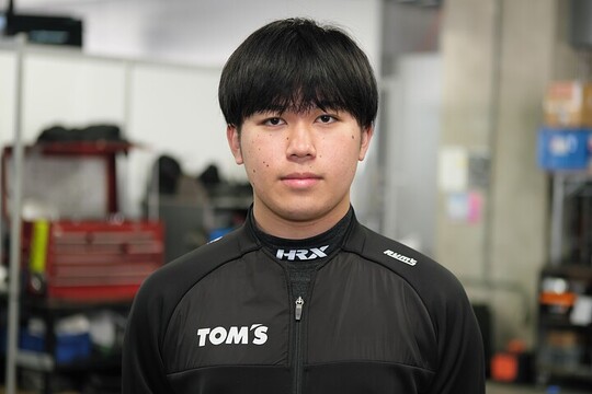 第2戦でポールポジションを獲得した梅垣清(TOM\'S) 第2戦でポールポジションを獲得した梅垣清(TOM\'S)