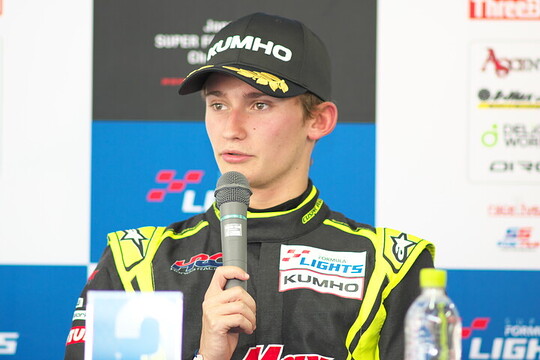 決勝記者会見:3位のエヴァン・ジルテール(B-MAX RACING TEAM) 決勝記者会見:3位のエヴァン・ジルテール(B-MAX RACING TEAM)
