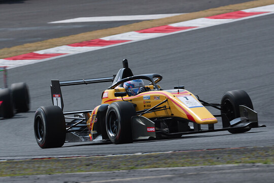 優勝はエヴァン・ジルテール（ART Grand Prix with B-MAX）