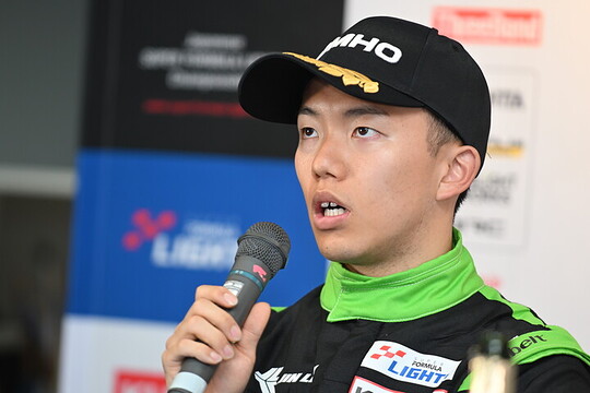 決勝記者会見：決勝2位の三井優介（DELiGHTWORKS RACING）