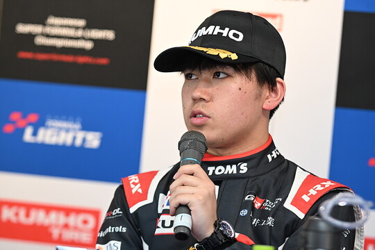 決勝記者会見：決勝3位の梅垣清（TOM\'S）