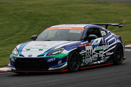 ST-4クラス優勝は884号車シェイドレーシングGR86（大崎達也／清水英志郎／山田真之亮）